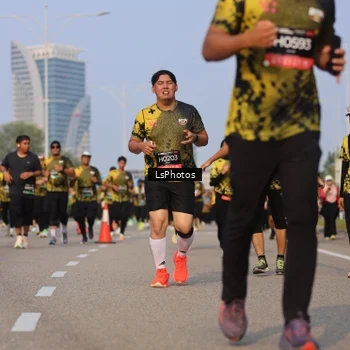 Runner Photo 6918682