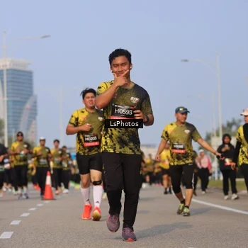 Runner Photo 6918684