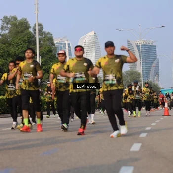 Runner Photo 6918717