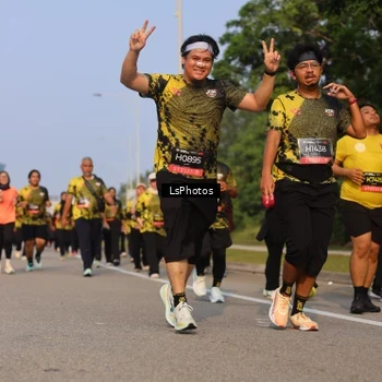 Runner Photo 6918723