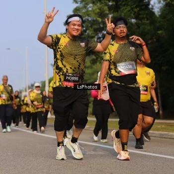 Runner Photo 6918726