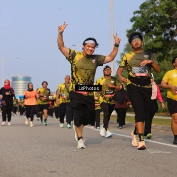 Runner Photo 6918728