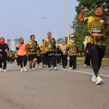 Runner Photo 6918729