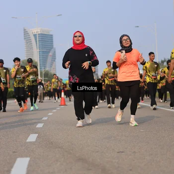 Runner Photo 6918739