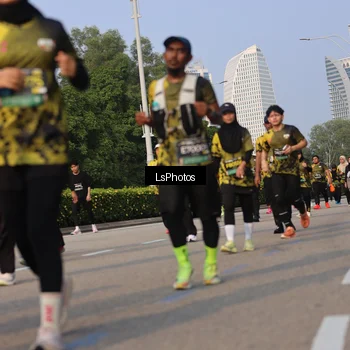 Runner Photo 6918748
