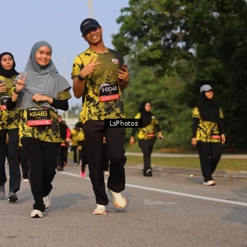 Runner Photo 6918762