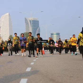 Runner Photo 6918765