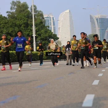 Runner Photo 6918767