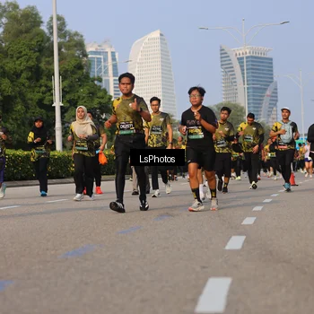 Runner Photo 6918770
