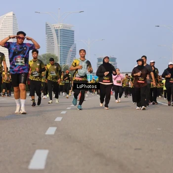 Runner Photo 6918776