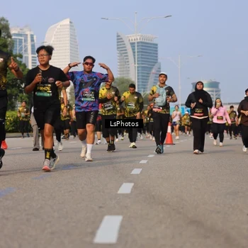 Runner Photo 6918777