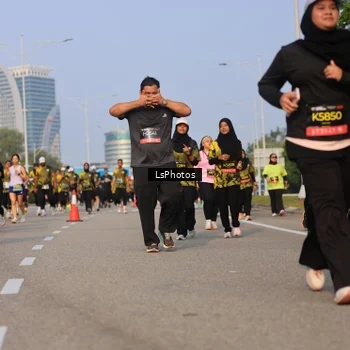 Runner Photo 6918793