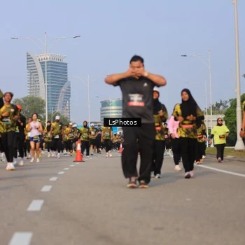 Runner Photo 6918797
