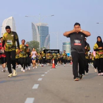 Runner Photo 6918798