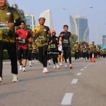 Runner Photo 6918804