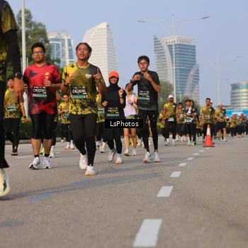 Runner Photo 6918806