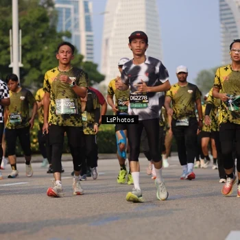 Runner Photo 6918819