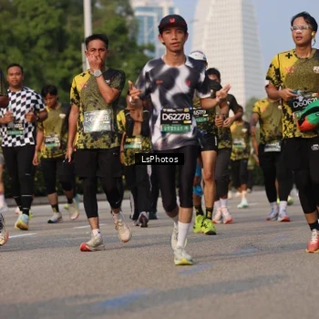 Runner Photo 6918821