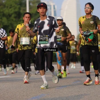 Runner Photo 6918822