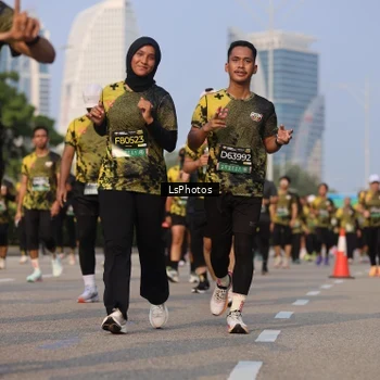 Runner Photo 6918830
