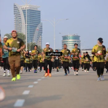 Runner Photo 6918835