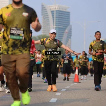 Runner Photo 6918844