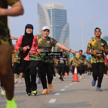 Runner Photo 6918846