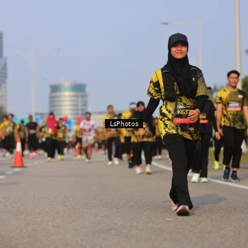 Runner Photo 6918860