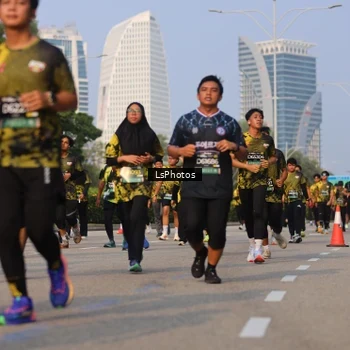 Runner Photo 6918861