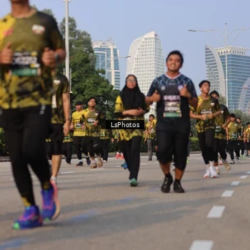 Runner Photo 6918863