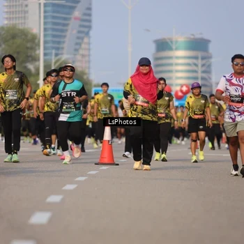 Runner Photo 6918884