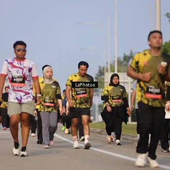Runner Photo 6918888