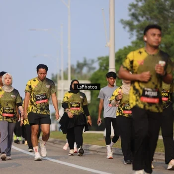 Runner Photo 6918889