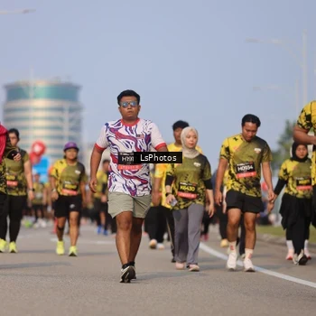 Runner Photo 6918890