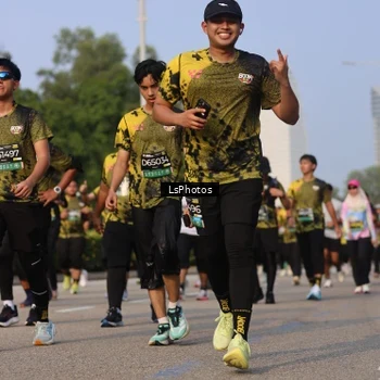 Runner Photo 6918905