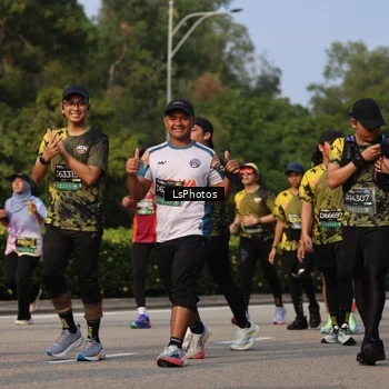 Runner Photo 6918912