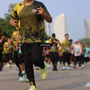 Runner Photo 6918918