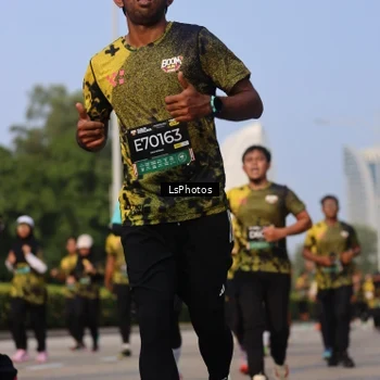 Runner Photo 6918923