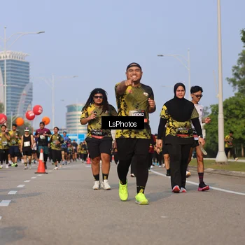Runner Photo 6918930