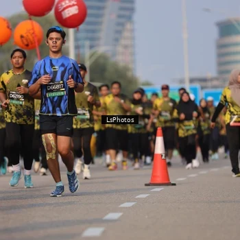 Runner Photo 6918954