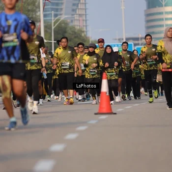Runner Photo 6918959