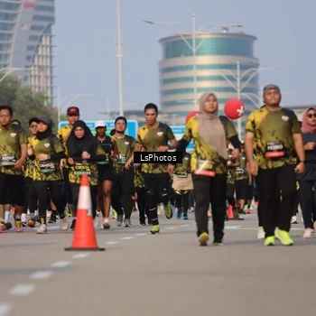 Runner Photo 6918960