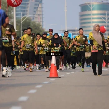 Runner Photo 6918964