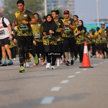Runner Photo 6918970