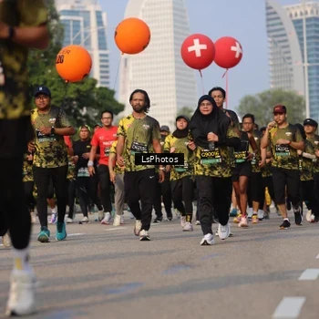 Runner Photo 6918978