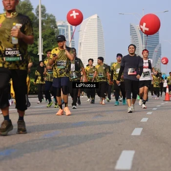 Runner Photo 6919012