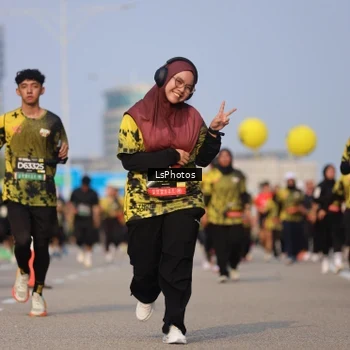 Runner Photo 6919032