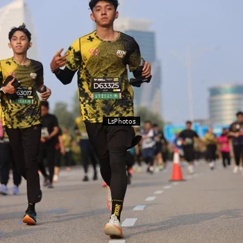 Runner Photo 6919033