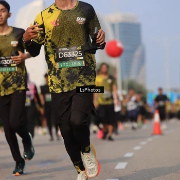 Runner Photo 6919034
