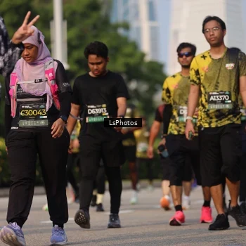 Runner Photo 6919041